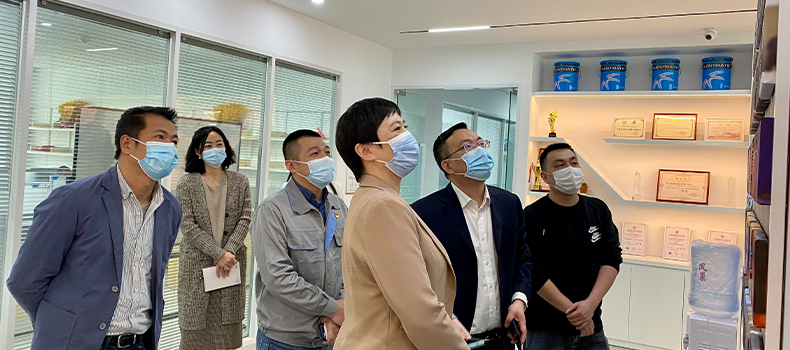 火炬高新區領導到訪捌斗新材科技 | 助力企業疫情防控、安全生產